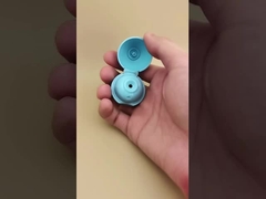 Αστέρας μπλε πλαστικό ομαλό σφαιρικό καπάκι για μπουκάλια καλλυντικών