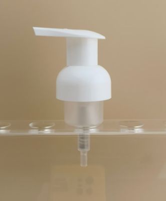 Νεαρή σχεδίαση λευκής πλαστικής αντλίας αφρού για μπουκάλια σαμπουάν